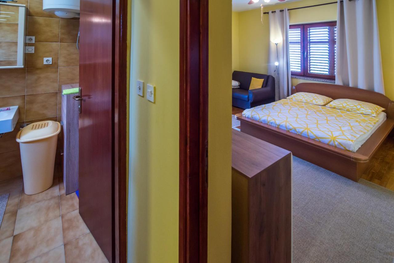 Belvedere Apartments Krk Town Bagian luar foto